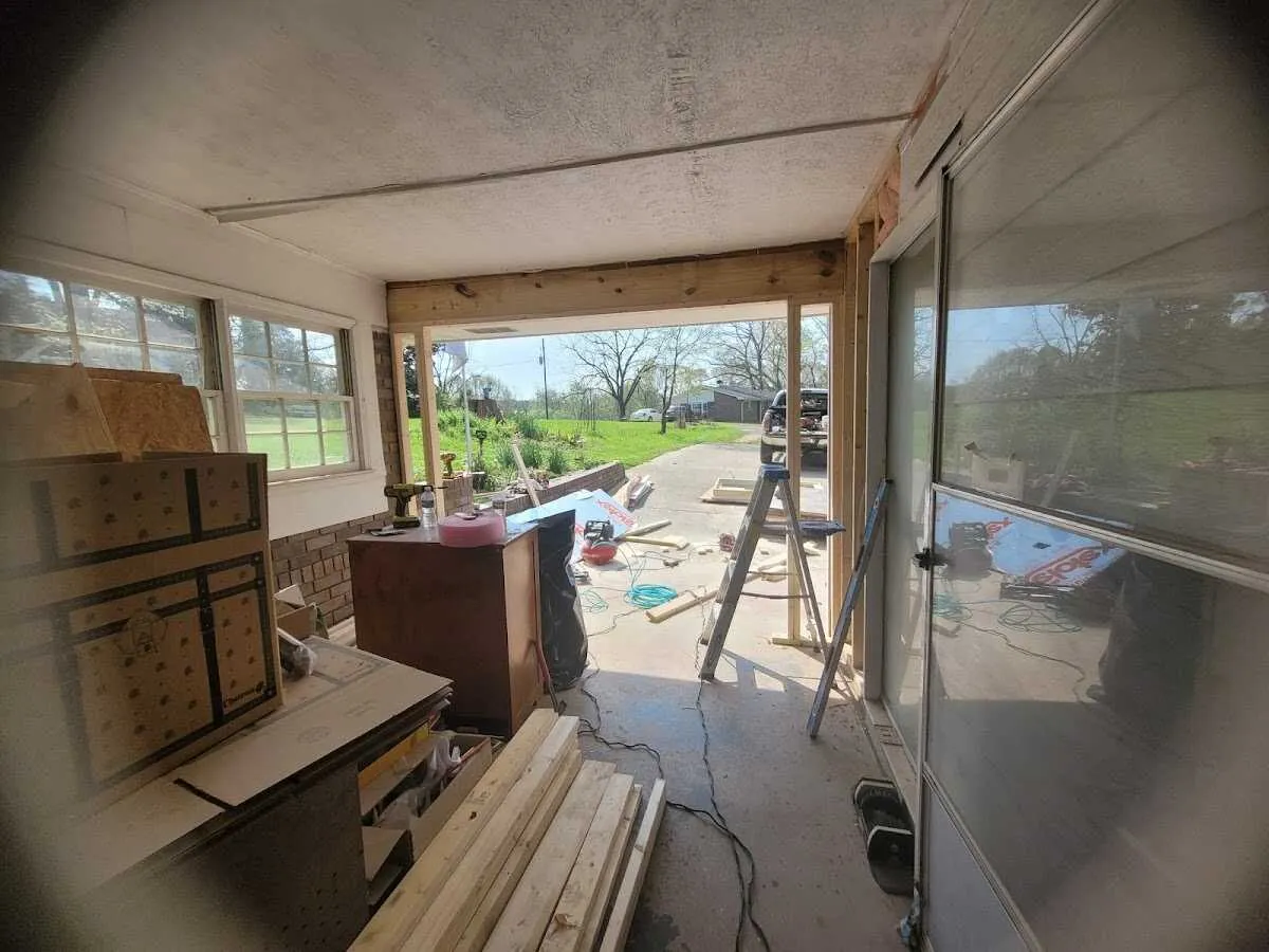 Air movers and dehumidifier for Water Mitigation Services in Strongsville